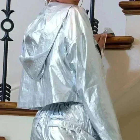 Stay on Trend! Silver is all over the streets! Silver Metallic Jacket - Picture 7 of 8